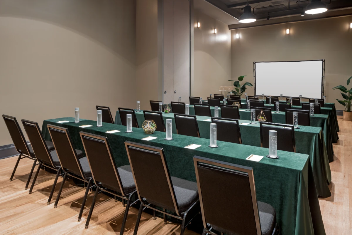 The Barnett Green Room Classroom
