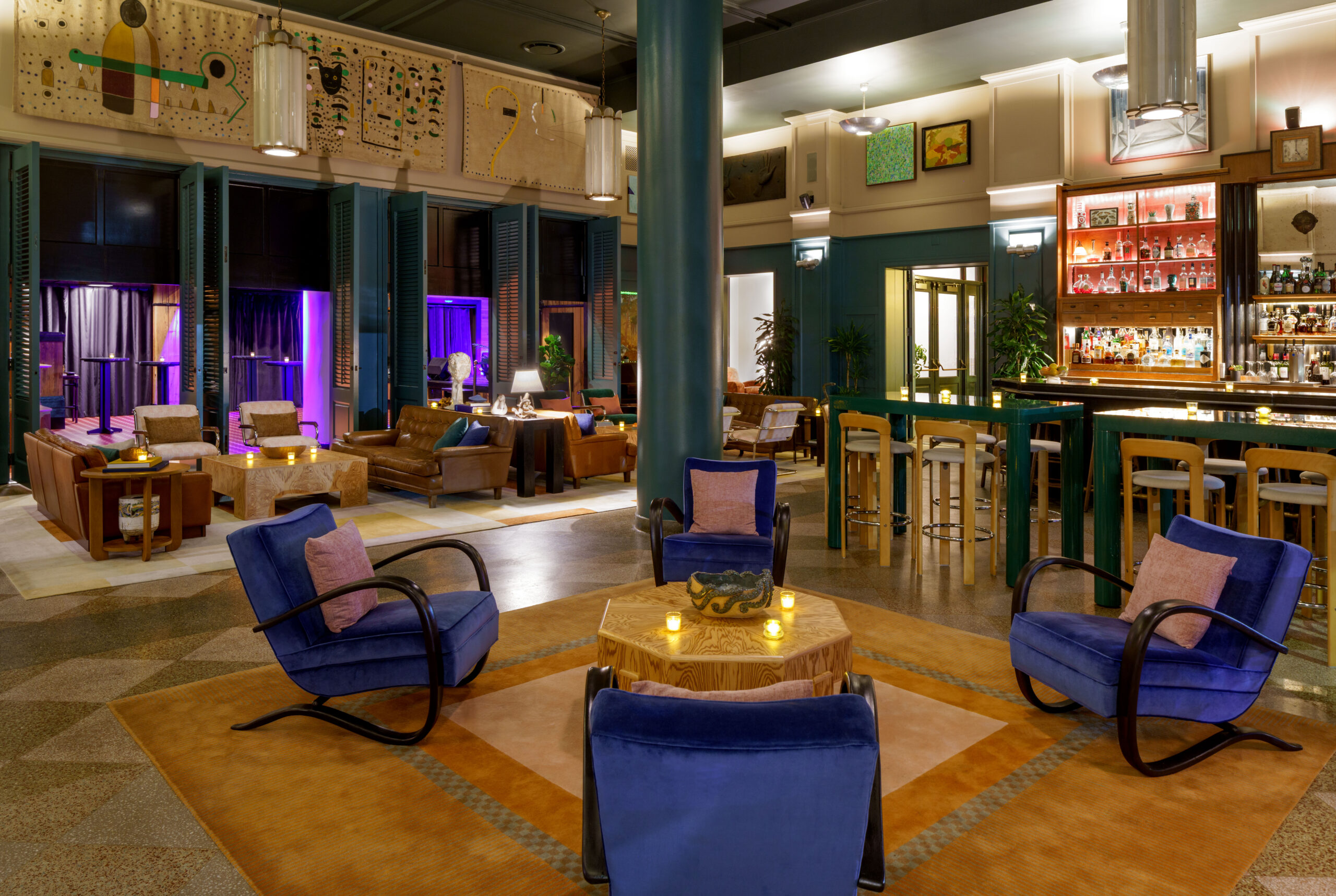 The-Barnett-New-Orleans-Lobby-With-Open Doors